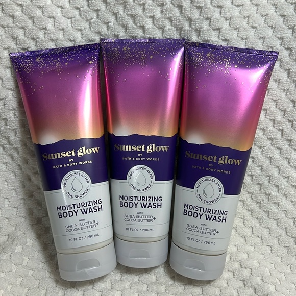 Bath and Body Works Sunset Glow Body Wash - Picture 1 of 3